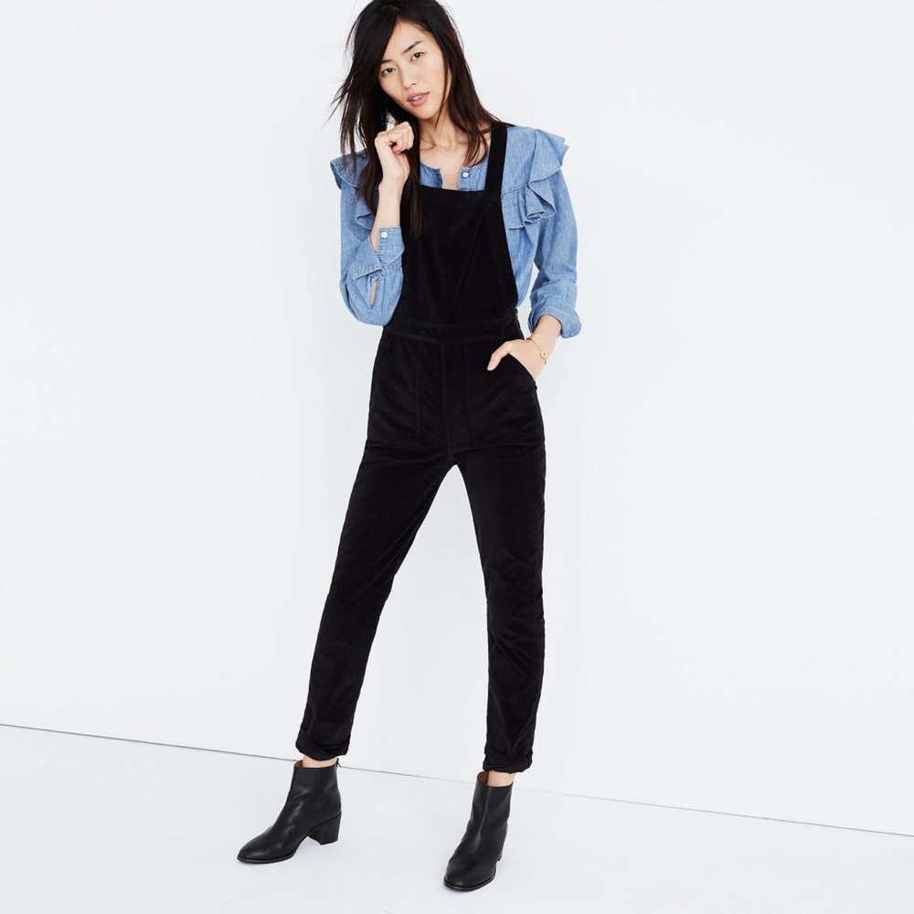 Madewell Black Velvet Skinny Stretchy Overalls w/ Side Zipper and Pockets